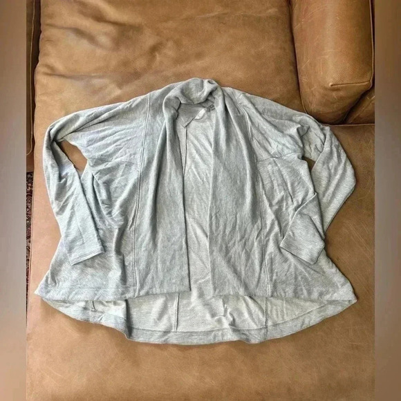 Athleta Sweaters - Athleta Gray Wrap Sweater Women’s Size Small Modal/Spandex